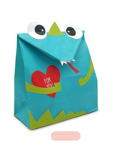 Bild von Bastelset Kraftpapier Tüten 12x21x6cm, 2er Set mit Stickerbogen Monster - VE 15 (Sets)