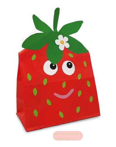 Bild von Bastelset Kraftpapier Tüten 12x21x6cm, 2er Set mit Stickerbogen Strawberry - VE 15 (Sets)