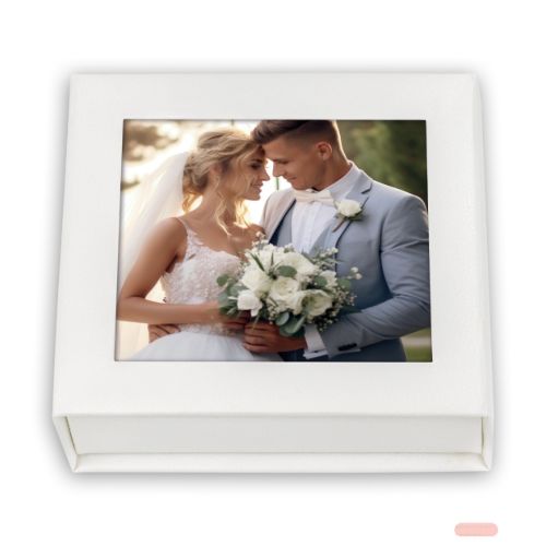 Bild von Box USB Alba White, 9x9 (11x11x3) BY94W - VE 6 (ohne Stick)