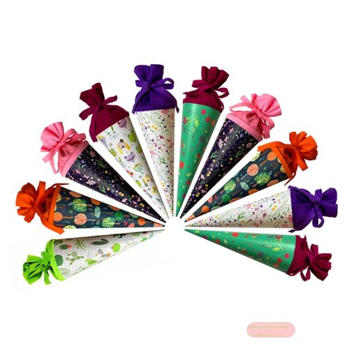 Bild von Geschenk/Schultüte 15cm mit Filzverschluss, Sortiment ass. - VE 10