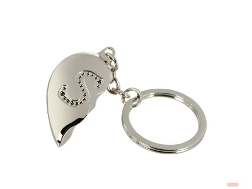 Bild von Schlüsselanhänger Broken Heart aus Metall, beidseitig, ca.4cm, Buchstabe S - VE 4