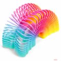Bild von SHAPED RAINBOW SPRINGY, Spiralen kunststoff, Motive gemischt, ca.7,5cm, im Display - VE 12