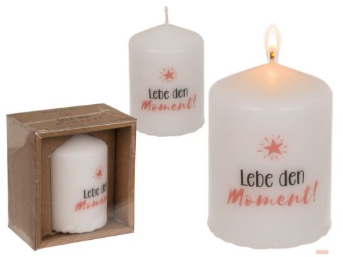 Bild von Stumpenkerzen 6x8cm, Kraftpapierverpackung, Lebe den Moment - VE 6